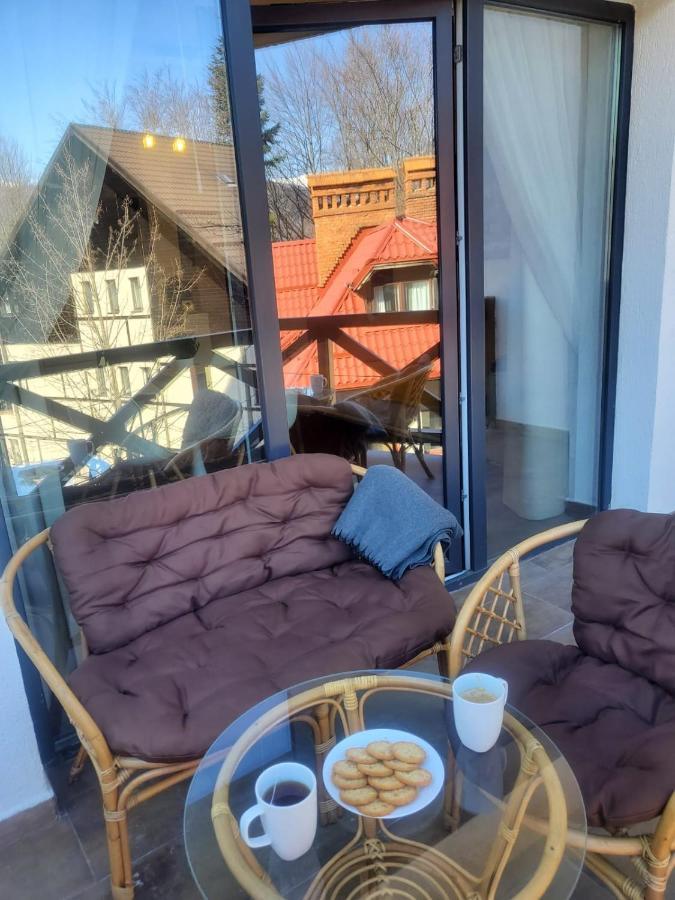 Casa Larisa - Wolves Apartment Sinaia Eksteriør bilde