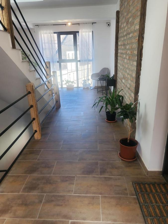 Casa Larisa - Wolves Apartment Sinaia Eksteriør bilde