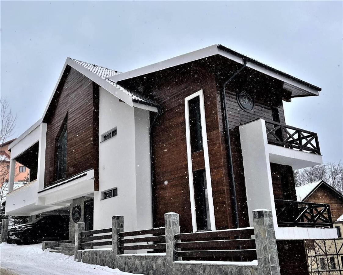 Casa Larisa - Wolves Apartment Sinaia Eksteriør bilde
